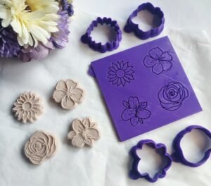 4 mini flowers