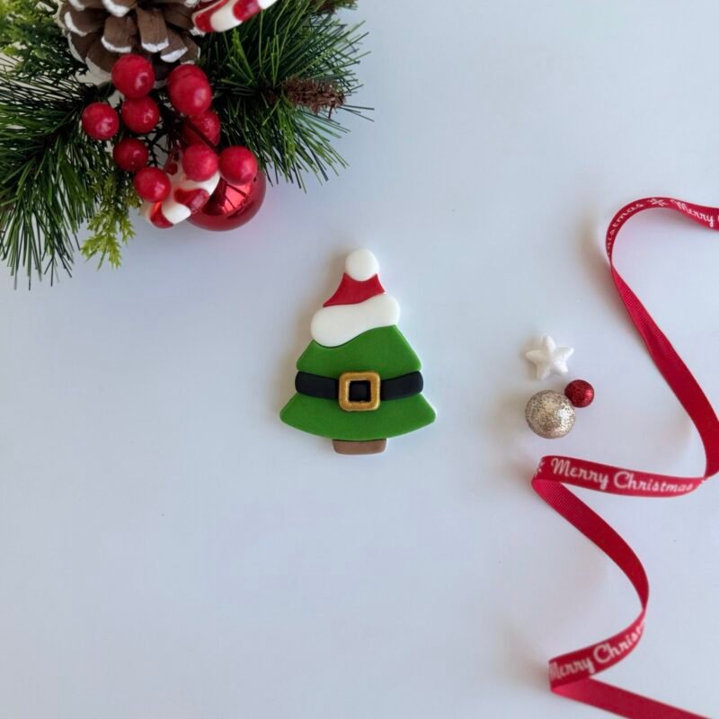 Christmas tree with belt