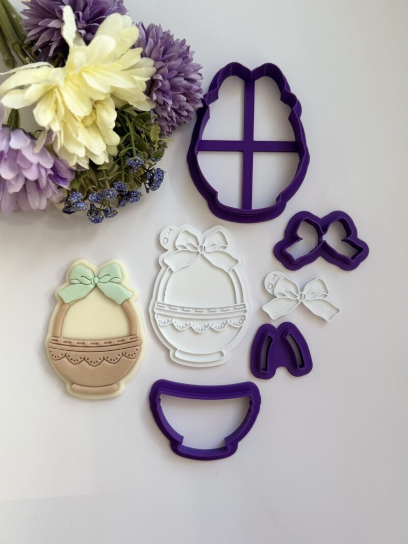 Κουπάτ Basket with bow