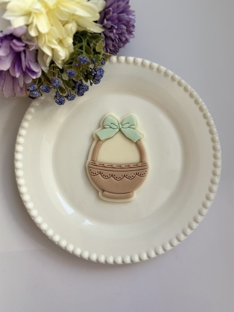 Κουπάτ Basket with bow