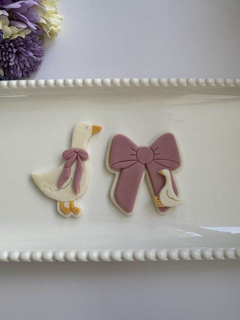 Κουπάτ Silly goose with bow