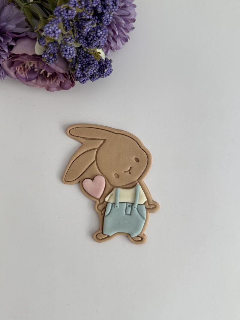 Κουπάτ Rabbit with heart