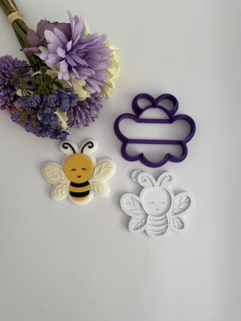 Κουπάτ Bee 4