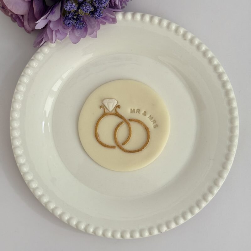 Mr & Mrs wedding rings