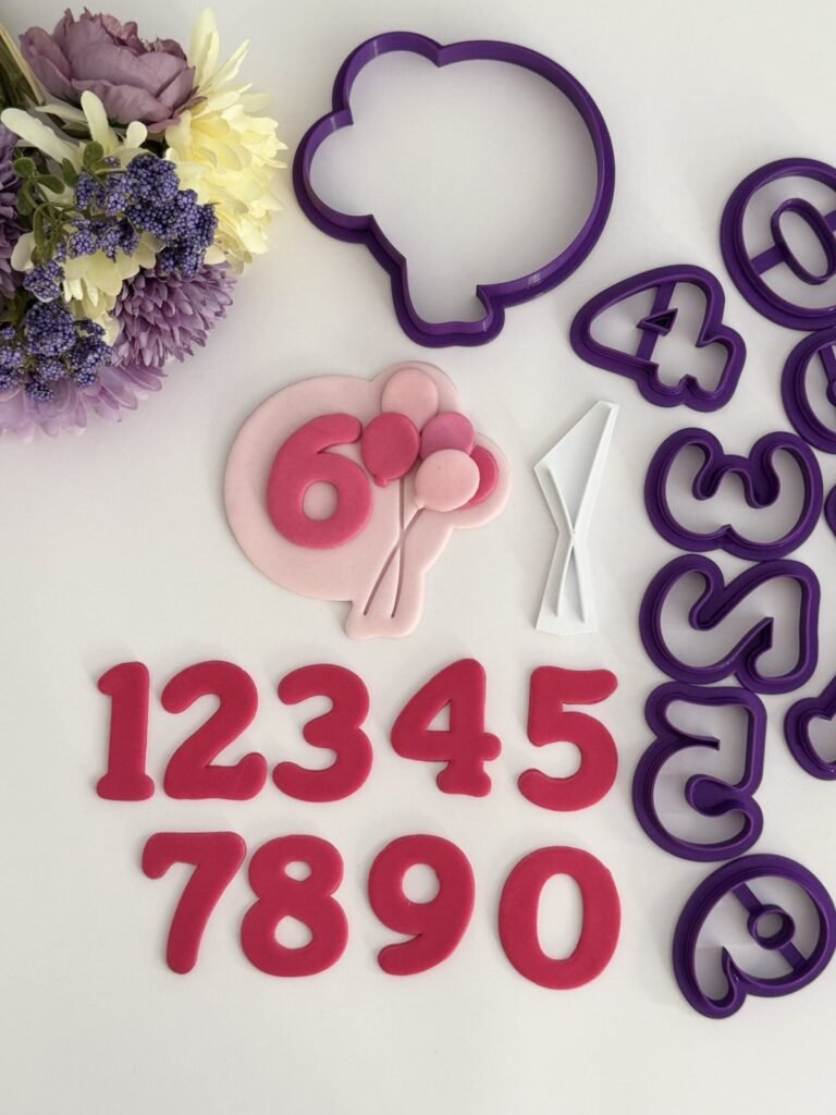 Circle with balloons and numbers