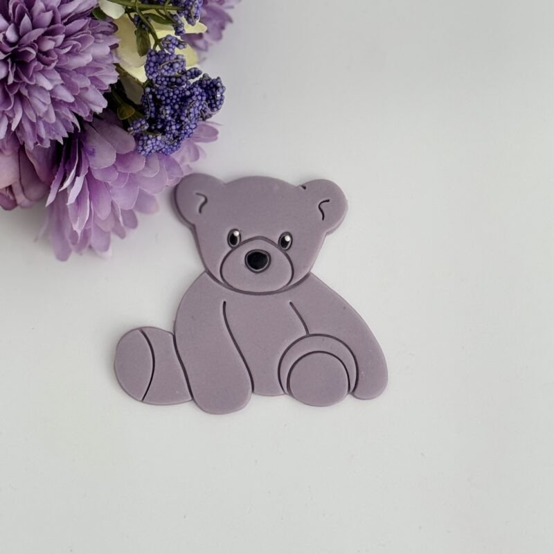 Sitting bear 4