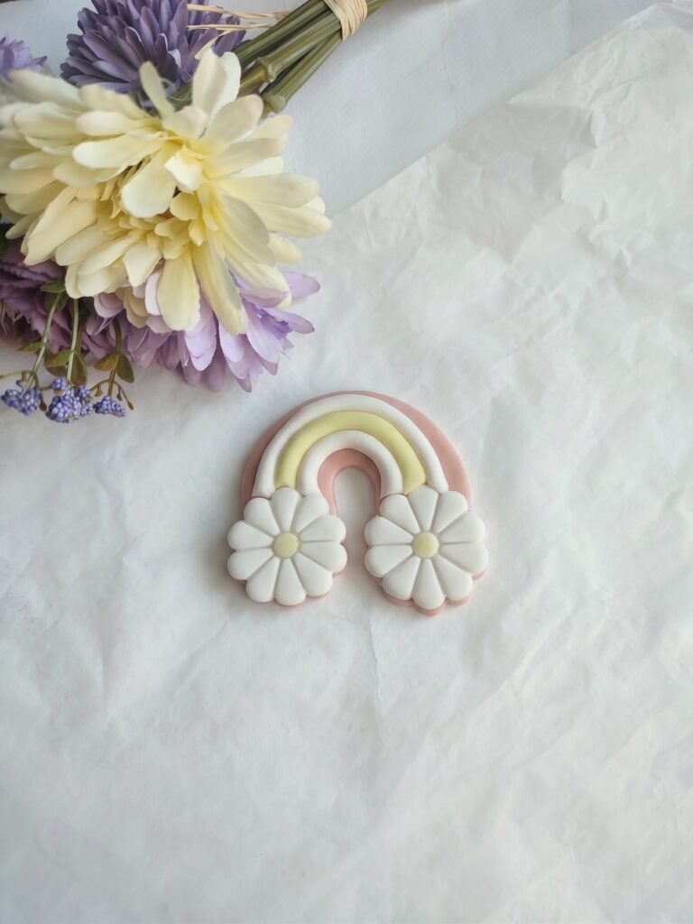Rainbow with daisies