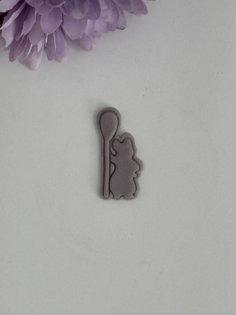 Mini rat with spoon