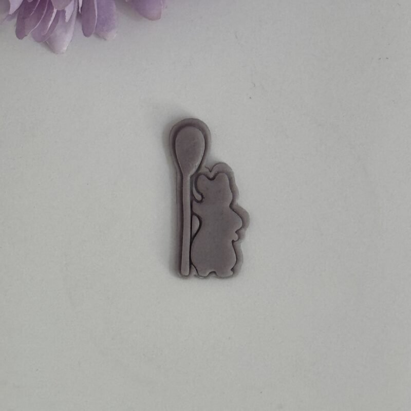 Mini rat with spoon