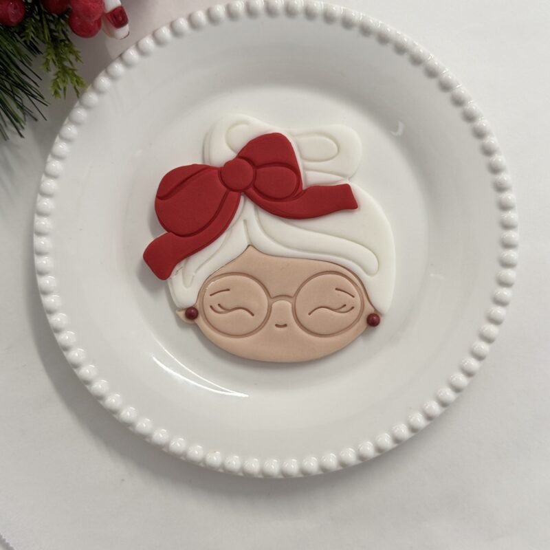 Mrs Claus face 3